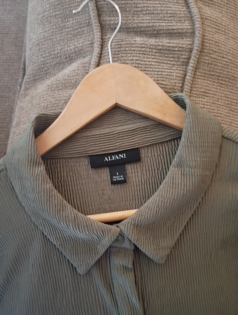 Super Chic Alfani Top NWOT